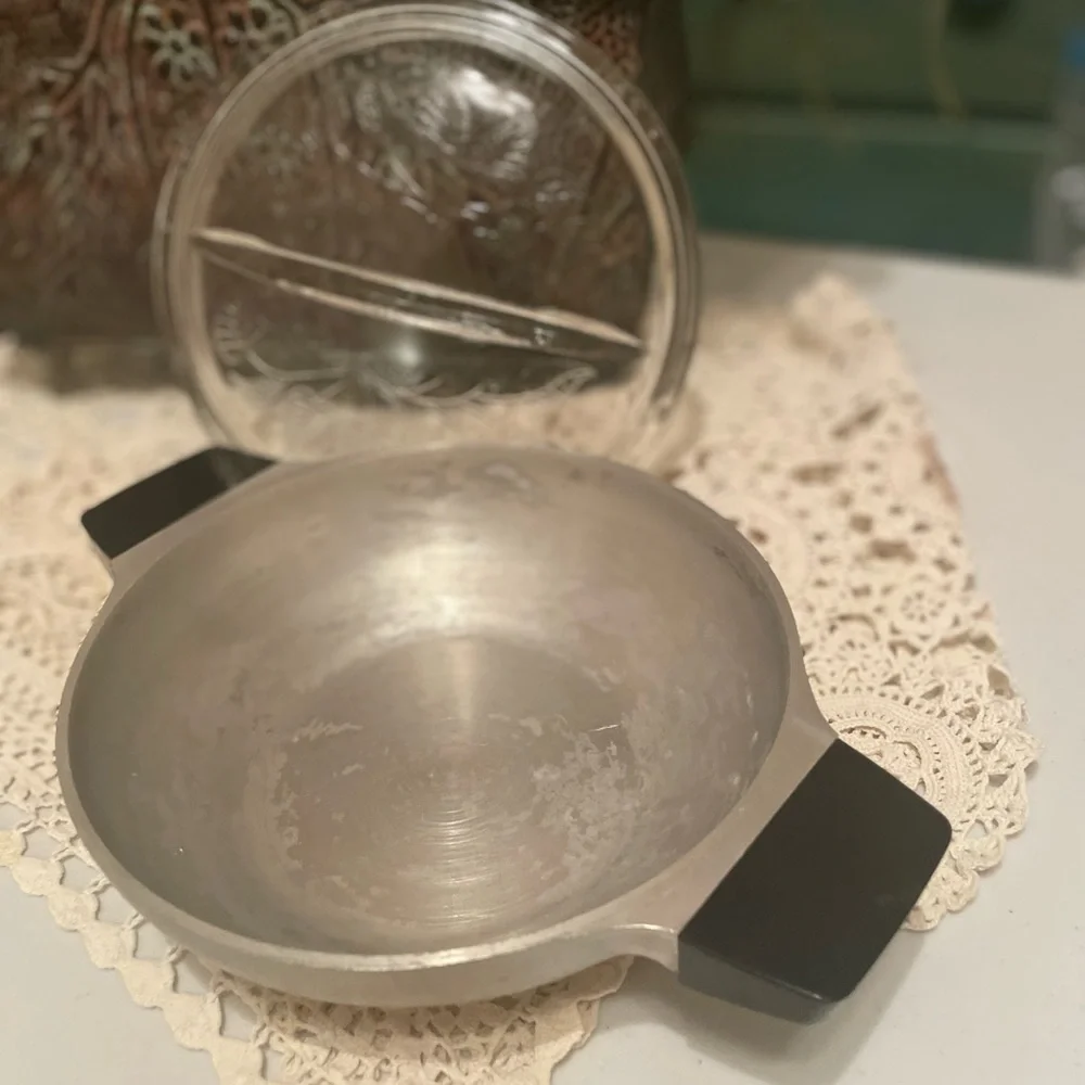 1 Qt Club hammered  Aluminium Casserole with Glass lid